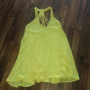 Drop back yellow sundress